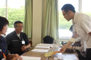 Discussion at Volunteer Center in Uki
